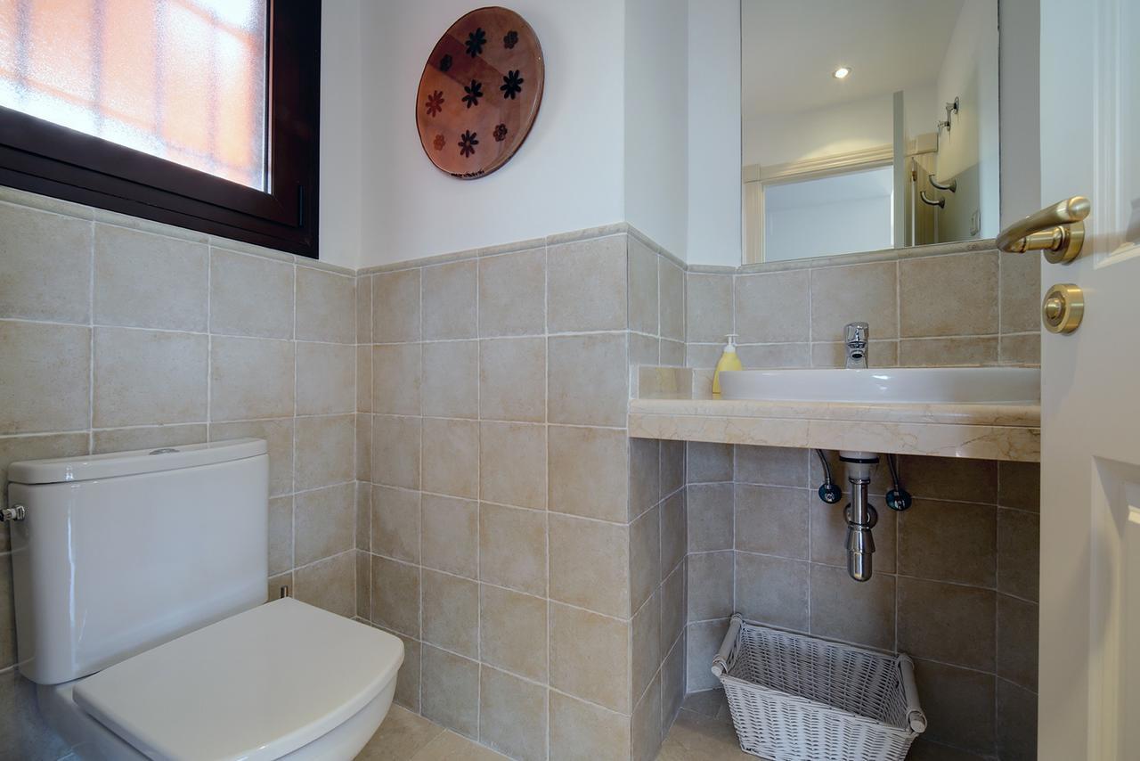 Jardines De Nueva Galera Cozy Penthouse Apartman Estepona Kültér fotó