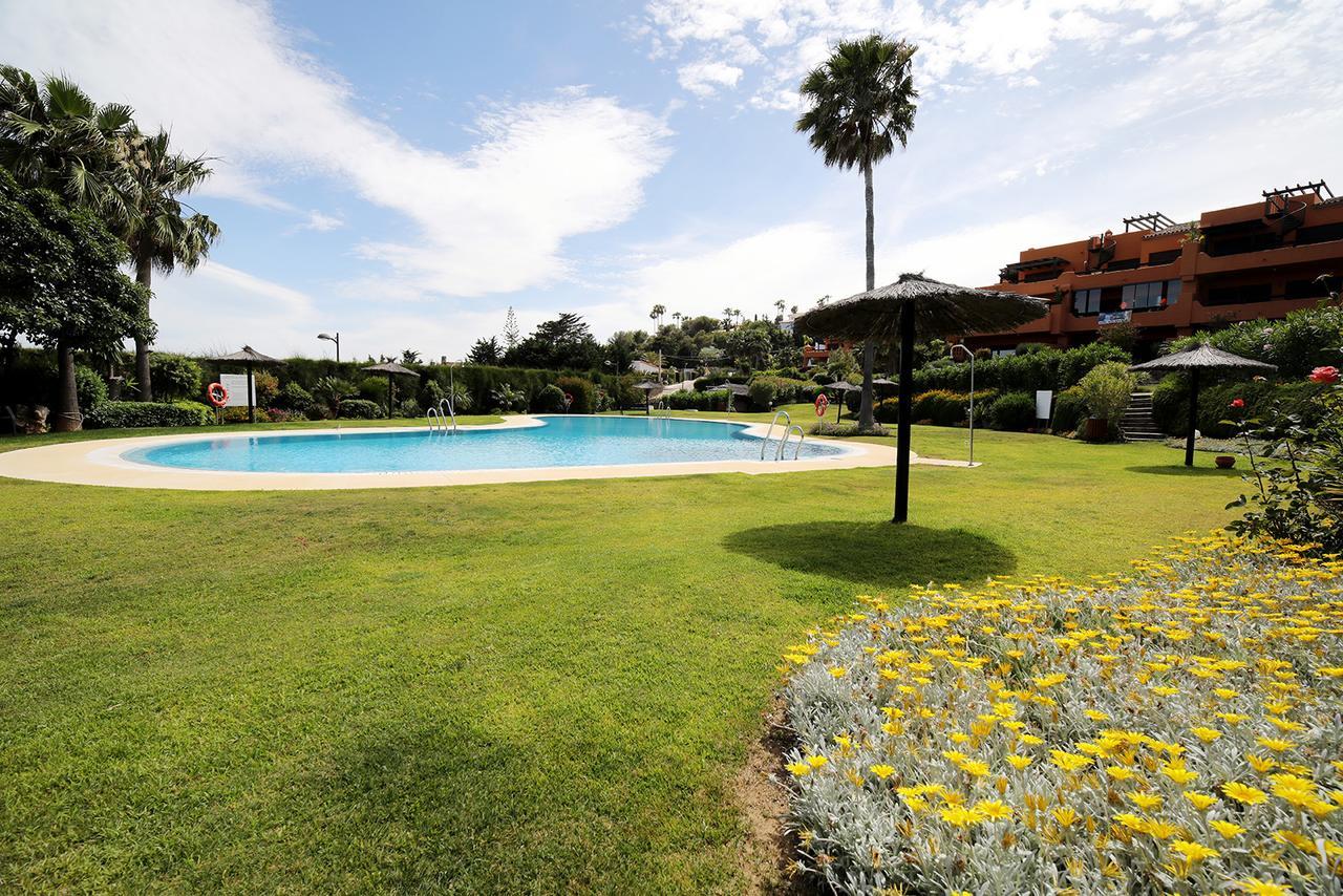 Jardines De Nueva Galera Cozy Penthouse Apartman Estepona Kültér fotó