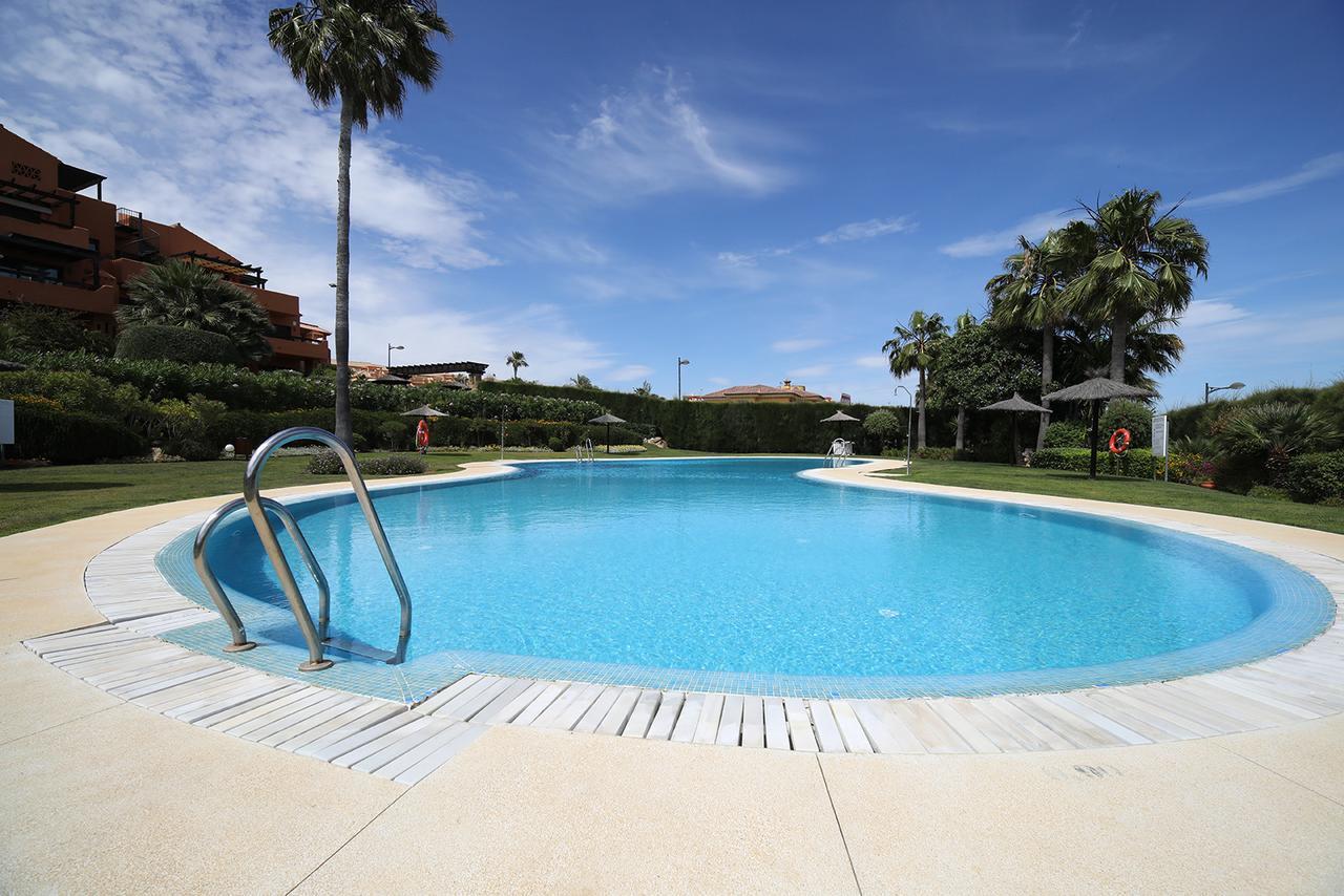 Jardines De Nueva Galera Cozy Penthouse Apartman Estepona Kültér fotó