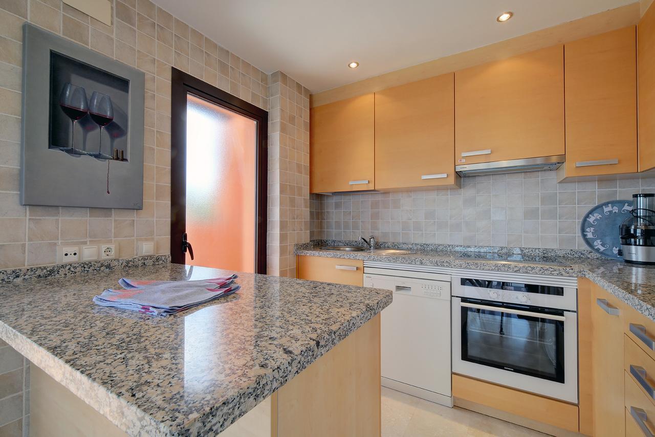 Jardines De Nueva Galera Cozy Penthouse Apartman Estepona Kültér fotó